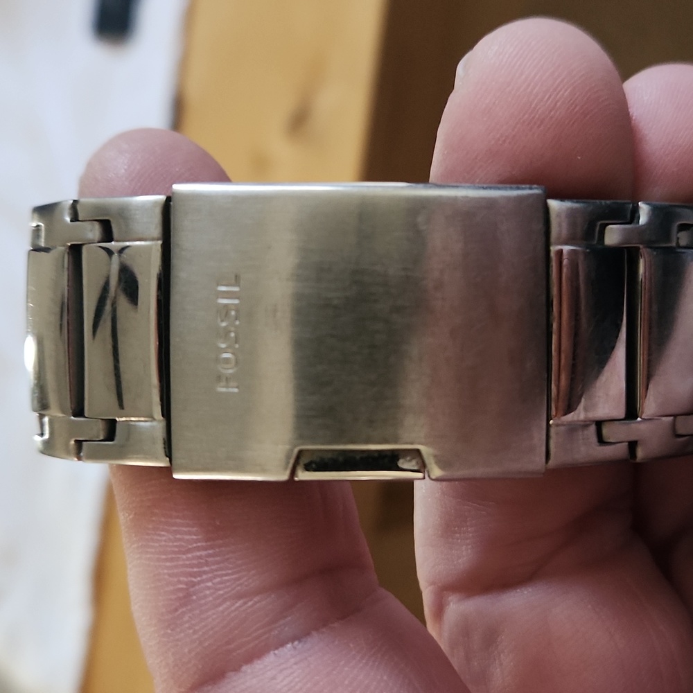 FOSSIL WATCH WITH DIAMOND - Picture 4 of 5